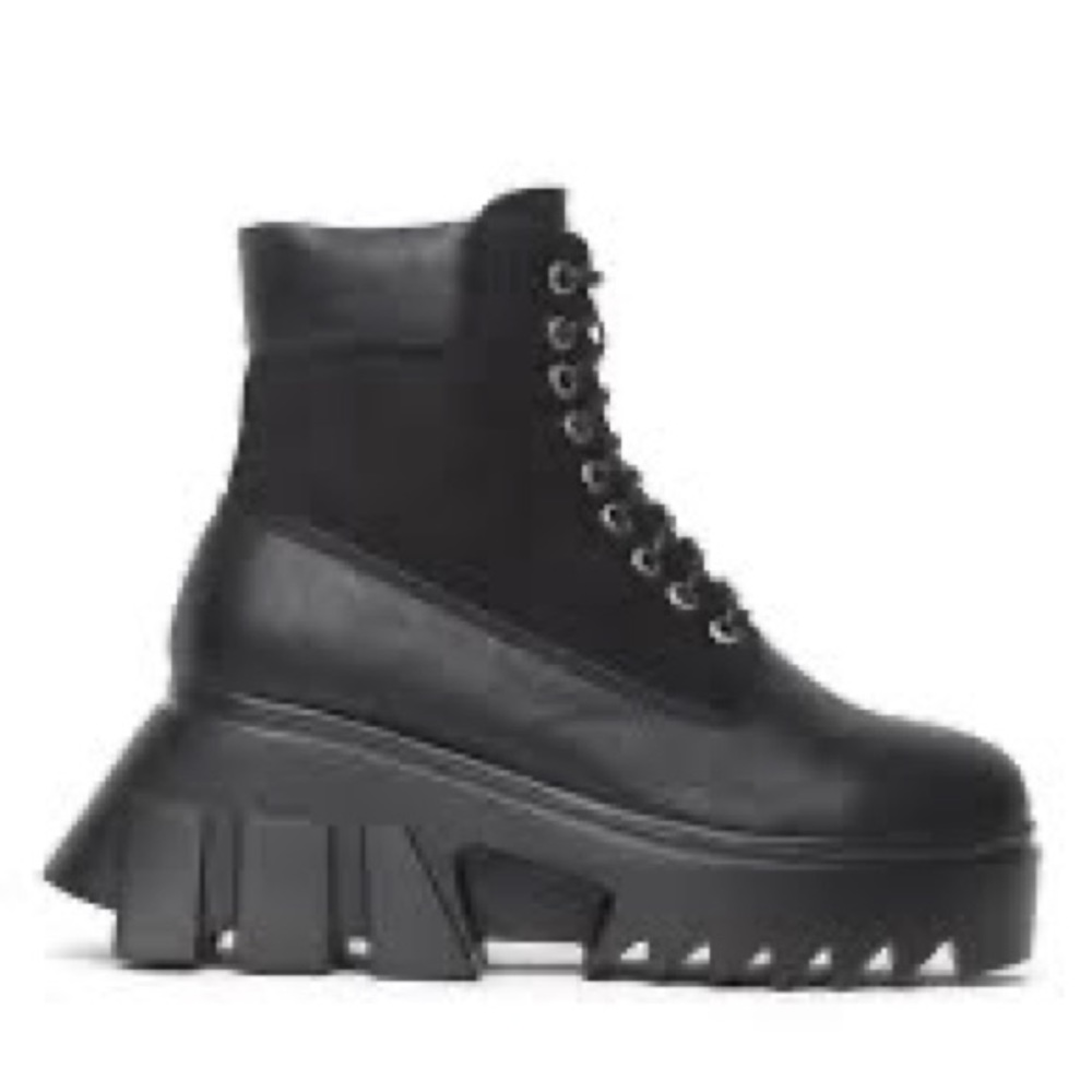 Lamoda chunky boots